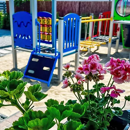 Mit Terrasse By Interhome Bobolin