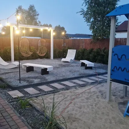 بيت للعطل Mit Terrasse By Interhome بابولين