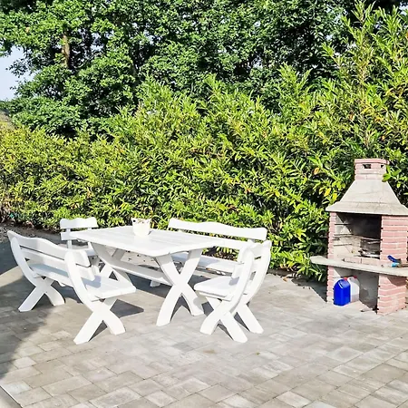 Mit Terrasse By Interhome *
